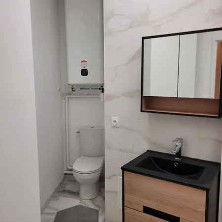 Secteur Gare Et Place De La Comédie, Wifi Et Climatisation *