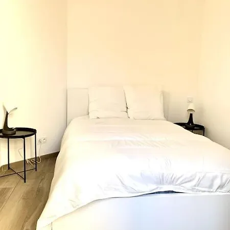 Apartament Secteur Gare Et Place De La Comedie, Wifi Et Climatisation *